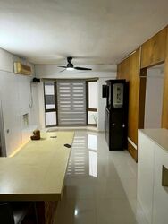 Parkview Apartments (D23), Apartment #569258611